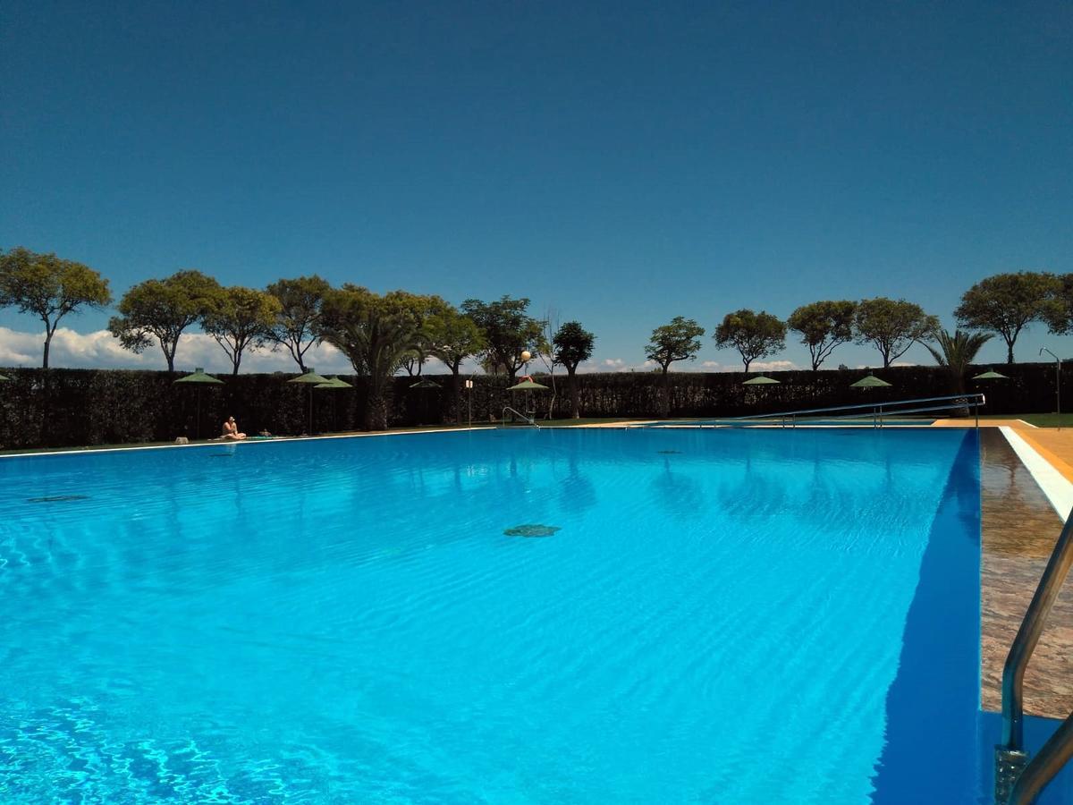 Camping Carlos III La Carlota Luaran gambar